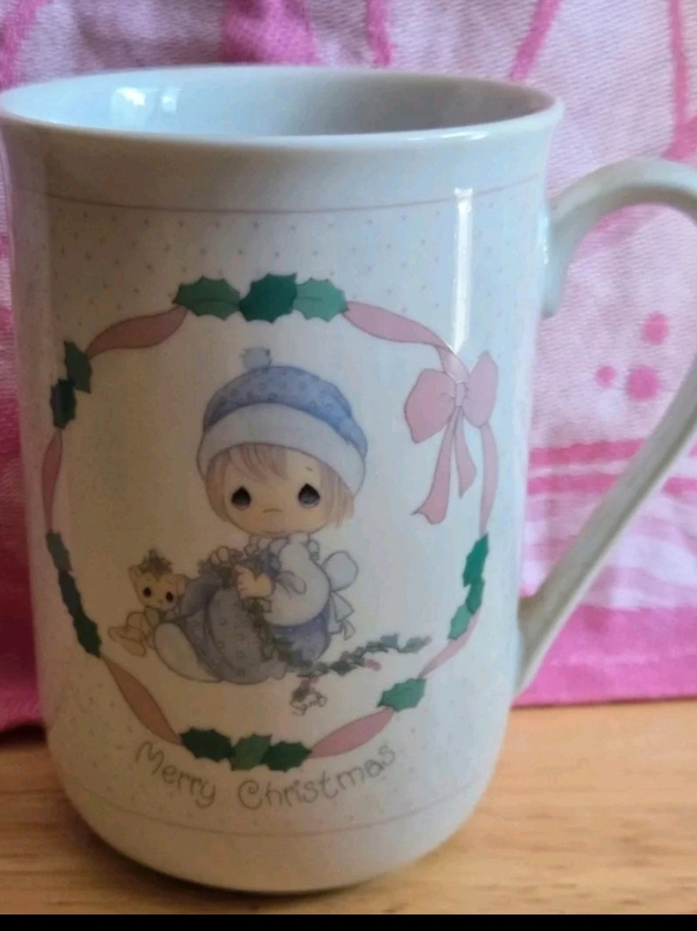 Precious Moments White Mug with Pink Ribbon and Green Holly Holiday Scene